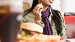 5 دلیل توقف کم شدن وزن - چرا وزنم کم نمیشود؟ | مجله سلامت یاثار